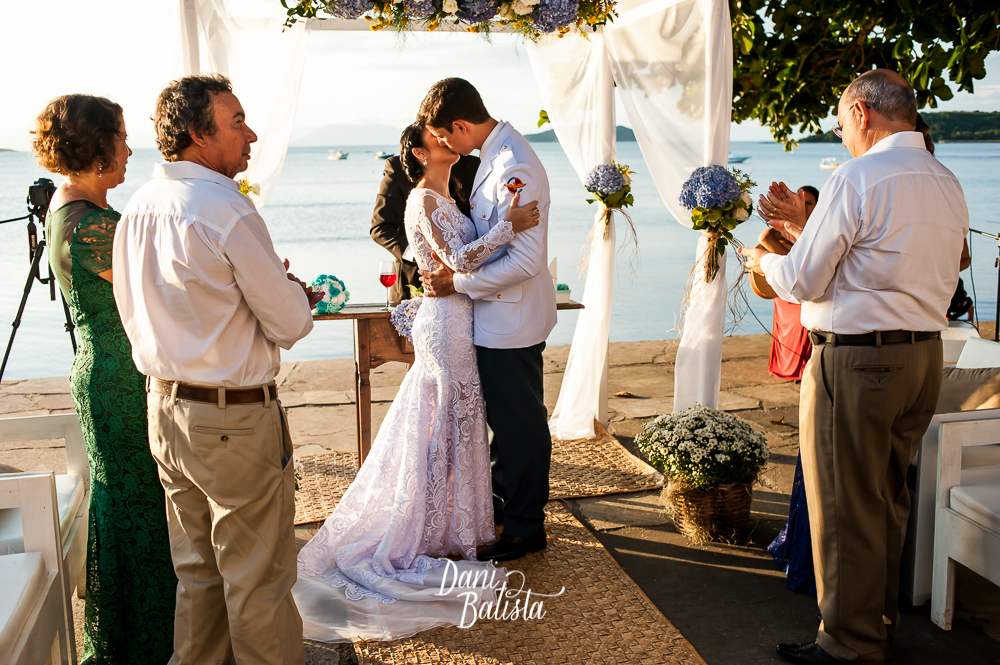 Michelle e Marcelo_Blog Casamento em Buzios_ foto1