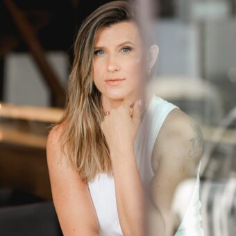 Carina Thiesen Makeup & Hair
